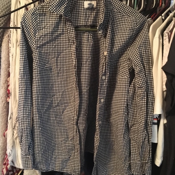 Tops - Picture 2 of 8